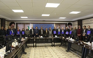 اعتبارنامه اعضای منتخب دهمین دوره هیئت مدیره سازمان نظام مهندسی ساختمان استان زنجان اعطا شد. اعتبارنامه اعضای منتخب دهمین دوره هیئت مدیره سازمان نظام مهندسی ساختمان استان زنجان اعطا شد.