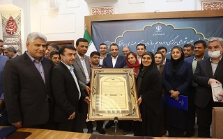 احکام اعضای شورای مرکزی نظام مهندسی ساختمان توسط وزیر راه و شهرسازی اهدا شد